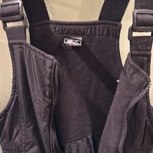 Snow suit/bib zeroxposur black youth size 10/12